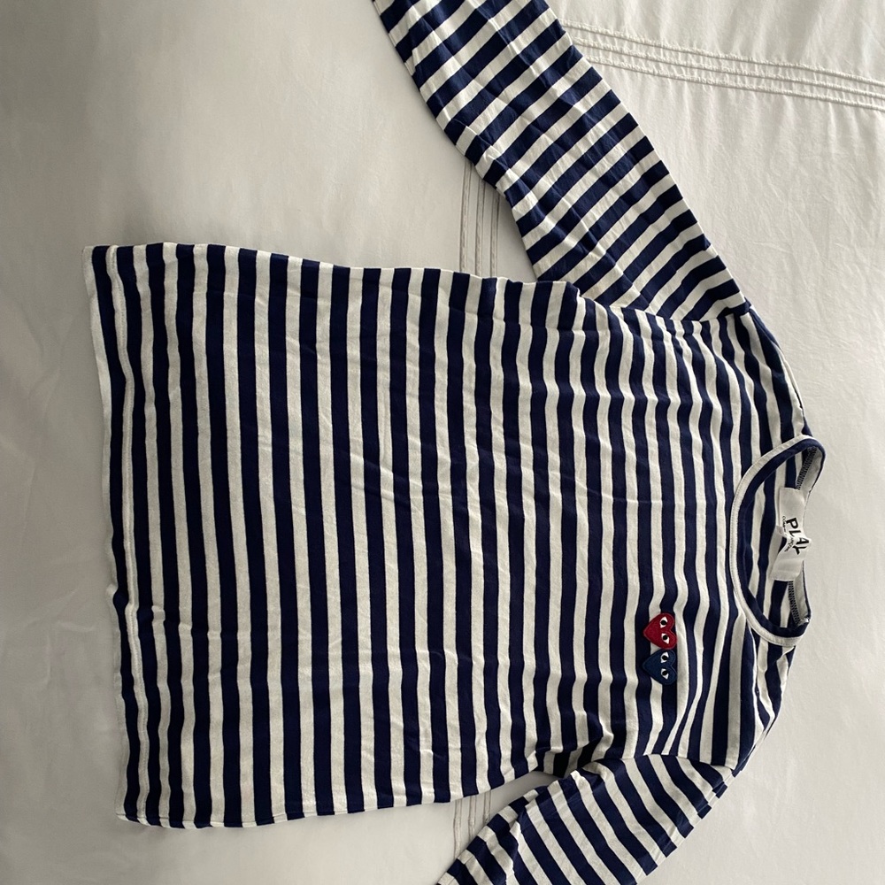 Comme de Garçon long sleeve tee. Men’s size S but fits women size M
